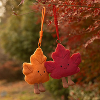 Nouveau porte-clés décoratif en forme de feuille d'érable en peluche, ornement de voiture, mignon, rembourré en coton PP, pendentif unisexe, cadeau