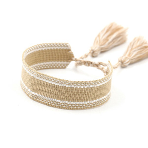 <span class=keywords><strong>Pulsera</strong></span> tejida Bohemia ajustable para mujer <span class=keywords><strong>pulsera</strong></span> ancha con borlas bordadas cuerda de algodón de moda regalo trenzado - Product Image 5