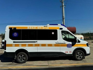 Ambulancia Nueva de Fábrica China, Vehículo Médico Móvil con Equipo de Tránsito, Vehículo de Primeros Auxilios Diésel, Ambulancia Móvil de UCI - Product Image 3