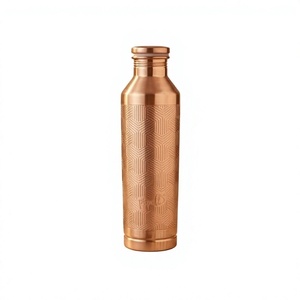 Botella de Cobre Puro de Lujo Premium sin Juntas, Grabado Personalizado, Ecológica, para Uso en Oficina, Beneficios Ayurvédicos para la Salud - Product Image 1