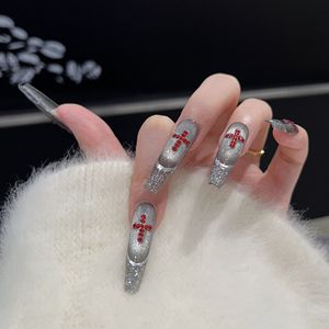 Faux ongles Ruby à presser avec motif œil de chat foncé, paillettes et cristaux, design français, luxe, faits à la main - Product Image 6