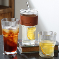 Gobelet à paille rabattable en verre renforcé, design moderne, motif vertical, avec ventouse, 400ml/600ml, au design attrayant, pour enfants