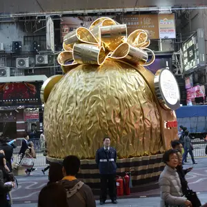 Patung dekorasi rusa Natal, ornamen serat kaca bola besar untuk belanja
