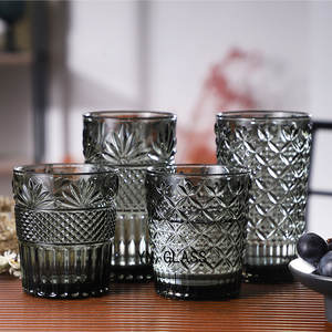 Design moderne <span class=keywords><strong>Gris</strong></span> Fumée Américain Vintage <span class=keywords><strong>Verre</strong></span> Tasse À Vin De Luxe Esthétique Décoratif Ménage Tasse À <span class=keywords><strong>Eau</strong></span> <span class=keywords><strong>Verre</strong></span> À Vin Rouge Chanson - Product Image 4