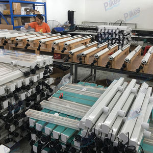 Descente d'eau acrylique 12V DC Led Chute d'eau pour la descente d'eau des parcs de piscine de jardin - Product Image 4