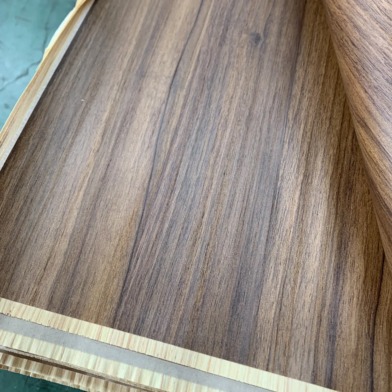 Ореховые меламиновые виниры из тисненой меламиновой бумаги, необычный деревянный облицовочный шпон