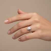 SPJ diseño de lujo S925 plata esterlina corte pera 7*10mm Halo anillo Cubic Zirconia compromiso boda novia joyería para mujer