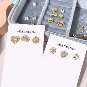 Pendientes de Botón con Forma de Corazón con Circonita, Chapados en Oro de 18K, Joyería de Latón Moderna para Bodas y Fiestas, Hermoso Regalo - Product Image 2