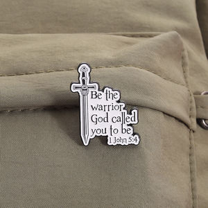 เป็นนักรบพระเจ้าเรียกคุณว่าเข็มเคลือบดาบและโล่เข็มกลัดปกเสื้อเครื่องประดับของขวัญสำหรับเพื่อน - Product Image 3