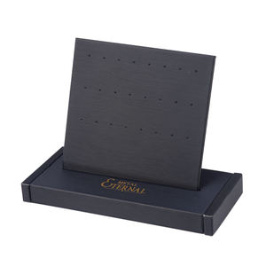 أداة عرض مجوهرات الثقب المعدنية الدائمة، إكسسوار أزياء من الجلد الصناعي الأسود - Product Image 2