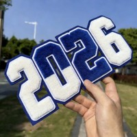 2026 Patchs en chenille personnalisés, badges brodés en tissu éponge, patchs lettres personnalisés pour vestes universitaires, usine OEM ODM
