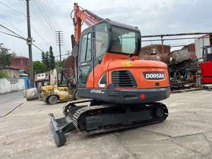 รถขุดขนาดเล็ก Doosan DX55 มือสองคุณภาพสูง พร้อมมอเตอร์ปั๊มเครื่องยนต์เกียร์บ็อกซ์เดิมๆ น้ำหนักใช้งาน 5 ตัน รับน้ำหนักได้ 6 ตัน รุ่นปี 2020 - Product Image 6