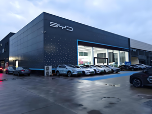 Garage et abri <span class=keywords><strong>de</strong></span> voiture préfabriqués en acier <span class=keywords><strong>de</strong></span> taille standard bon marché, design moderne du milieu du siècle, exportés vers l'Amérique et le Japon - Product Image 5