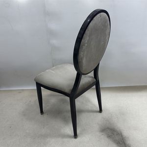 Chaise <span class=keywords><strong>Louis</strong></span> <span class=keywords><strong>Napoléon</strong></span> élégante en bois foncé, dossier ovale rembourré en velours gris clair pour mariage et hôtel - Product Image 1