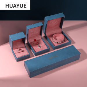 Упаковка для ювелирных изделий Huayue: коробка из кожи и пластика класса люкс для колец, браслетов, ожерелий и серег - Product Image 1