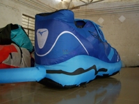 Chaussures de sport gonflables géantes personnalisées pour la publicité, la course à pied, la randonnée, les événements sportifs et la promotion