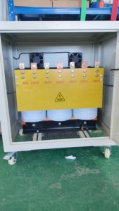 Transformador de control de bajo voltaje de tipo seco de 60KVA de ahorro de energía Transformador reductor de 380V a 110V - Product Image 3