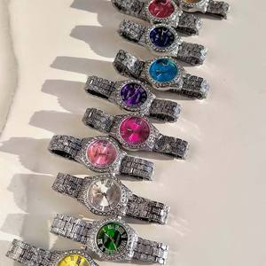 Jam tangan kuarsa pria, arloji unik bergaya Hip-Hop Eropa 2025, bertatahkan berlian Romawi populer baja tahan karat asing - Product Image 3