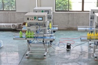 Máquinas automáticas de detección de fugas para bidones de HDPE de 500ML, 1L, 2L, 3L, 5L, detector de fugas para botellas vacías en envases auxiliares