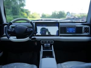 Voiture électrique compacte populaire à quatre roues pour adultes, mini-voiture neuve de marque NE, véhicule à énergie nouvelle du fabricant chinois, puissance maximale de 13000W, <100km d'autonomie - Product Image 5