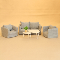 Vente en gros de meubles nordiques faits à la main avec des rats miniatures pour adultes jeu familial interactif en résine métal style maison de poupée miniatures