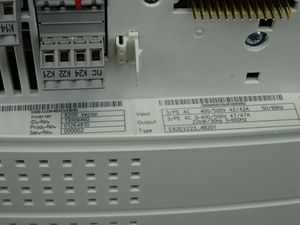 Variador de Frecuencia VFD AC E82EV223-4B201 E82EV223K4B201 para Automatización Industrial, Inversores DE E82EV223-4B201, Accionamiento de Motor - Product Image 1