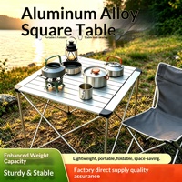 Table pliante carrée en alliage d'aluminium léger - Table portable pour le camping et le barbecue en plein air, style glamping, mobilier d'extérieur