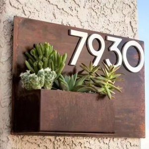 ป้ายเลขที่บ้านสไตล์อาร์ตเดโค ทำจากเหล็กคอร์เทนแบบโบราณ ปรับแต่งขนาดได้ ตกแต่งสวนอย่างสวยงาม - Product Image 1