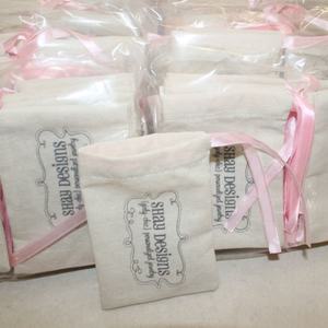 Bolsa de muselina reciclable ecológica al por mayor bolsas con cordón de algodón natural para regalos - Product Image 1