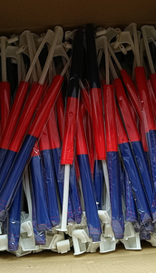 علم هايتي لنافذة السيارة مخصص بطباعة رقمية من البوليستر مقاس 30*45 سم - Product Image 3