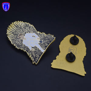 Spille personalizzate in vendita calda smalto duro j-hope chevy ysus trono Design spilla per Jin Jimin <span class=keywords><strong>Taehyung</strong></span> Yoongi Jungkook - Product Image 6