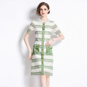 Abito in pizzo con ricamo al ginocchio monopetto con perline di perle verdi fresche - Product Image 2