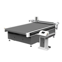 Gummimatten-Oszillierende Schneidemaschine |   Bandförderer-Tischvibrationsmesser-Flachbett-Schneidemaschine