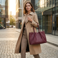 Sac fourre-tout de luxe tendance 2026 en cuir véritable tressé, fait main, en paille et cuir de vachette, sacs à main de créateur grande capacité pour femme