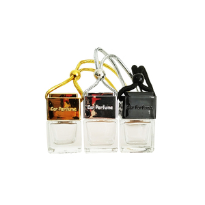 Mini botella difusora de perfume personalizada de 5ml y 8ml, botella difusora cuadrada colgante para coche - Product Image 2