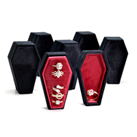 Boîte à bagues carrée gothique en velours fait main, boîte de rangement pour bijoux en velours noir avec doublure rouge et fermeture à rabat pour Halloween, mariage gothique