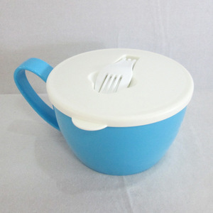 Bol à nouilles instantanées en plastique de style coréen avec fourchette et poignée, boîte à lunch ronde rouge et bleue à emporter - Product Image 2