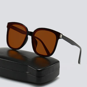 Gafas de sol unisex con montura negra, lentes de PC, protección UV400, tipo 3, para conducir, con estuche, Yc2325 F3 - Product Image 5