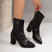 Nouvelles Bottines Blanches Épaisses à Talon Moyen-Haut Style Chanel, Amincissantes, à Bout Carré, Doublées Velours pour l'Automne et l'Hiver 2026