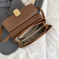 Sac à main tendance 2026 pour femme, motif crocodile, dégradé de couleurs, sac à bandoulière zippé, sac vintage classique pour la vente en gros