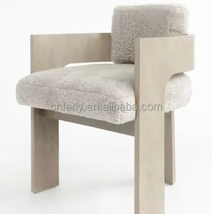 Mobili da pranzo in stile moderno di lusso leggero sedia da pranzo cuscino morbido in peluche sedia da pranzo con schienale in legno caldo