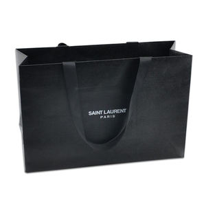 Sac en papier d'art de luxe noir personnalisé pour l'emballage de vêtements, 250 g/m² - Product Image 2