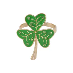 Nuovo arrivo all'ingrosso 2023 irlanda Shamrock serie portatovagliolo decorazione in lega di moda