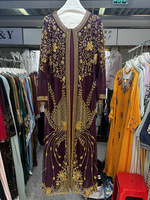 Robe longue de soirée formelle de luxe Dubaï, Abaya modeste à manches longues, broderie dorée perlée à la main, robe extérieure en maille avec robe intérieure