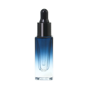 Nuevo diseño Mini Square 3ml 5ml 10ml Gradiente Azul Ámbar Vidrio transparente Base gruesa Frascos cuentagotas para sueros - Product Image 4