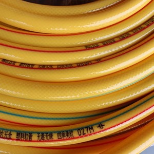 Tuyau d'arrosage flexible en PVC 100M pour lavage de voiture et usage extérieur - Product Image 4