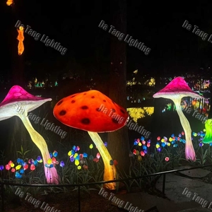 Luces de Jardín con Forma de Hongo a Prueba de Agua IP65 de Gran Escala para Navidad, Halloween, Centros Comerciales, Parques y Áreas Inmersivas para Visitantes - Product Image 5