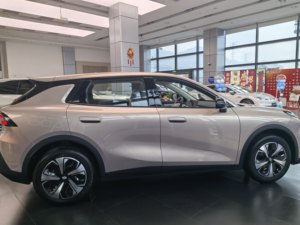 Changan NEVO Q05 BEV 2026 - SUV Intelligent avec Système ADAS Avancé, Intérieur Luxe, Meilleur Rapport Qualité-Prix pour les Concessionnaires - Product Image 2