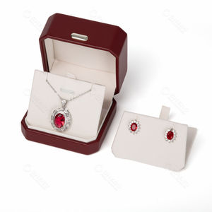 Venta al por mayor de personalizado rojo Pu cuero collar brazalete pendiente anillo joyero conjunto con logotipo - Product Image 6