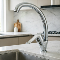 Robinet de cuisine moderne monotrou en alliage de zinc avec cartouche céramique, idéal pour les cuisines d'hôtels et d'appartements